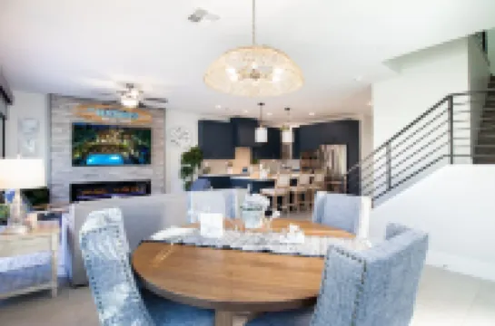 Heritage District Oasis, 300 steps from downtown Gilbert amenities. -Lot 8