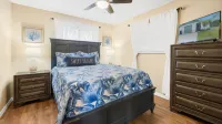 Waterfront Home - GameRoom / Saltwater Pool / Tropical Sunsets / Fish / Swim