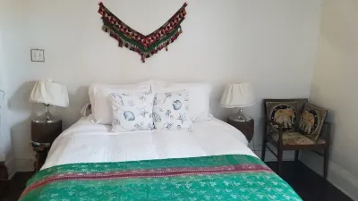 LA MAISON DES SIRENES 1, Bohemian and charm,ing 20mn away from city. Hotels in Bed-Stuy