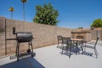 Tempe Getaway with Private Pool & Amazing Location!