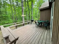 Loose Moose Lodge - Attitash, StoryLand, N. Conway