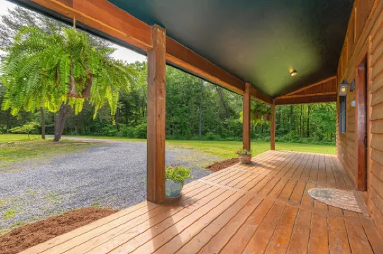 Enjoy Secluded Starry Nights! Near Luray,  HotTub, FastWiFi, Handicap, Fireplace
