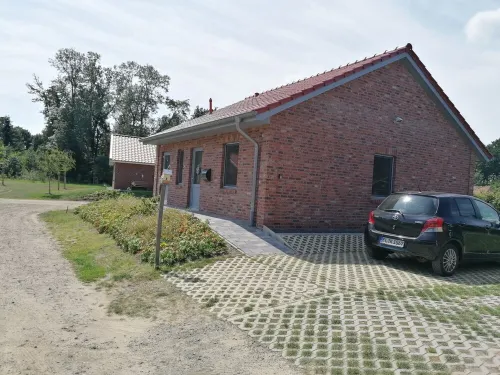 Holiday home Elder Hüsken for relaxed days between nature and high-tech Hotels in Oberlangen