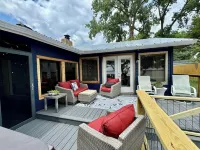 "Sunrise Cottage" Beautiful Lakefront Panoramic View W/ Hot Tub and Boat Dock