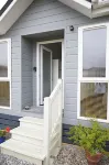 Stunning modern pet friendly holiday lodge in the  Seven Bays area N Cornwall