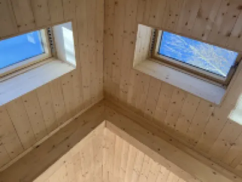 Z 2 Lodge - Contemporary living in a green setting.