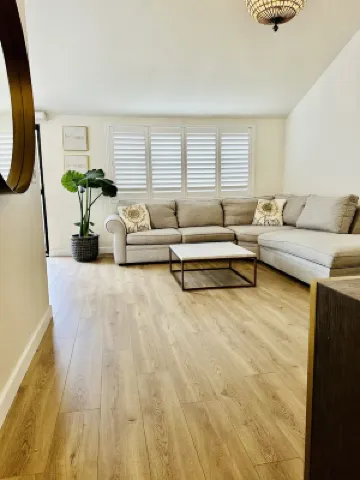 Gorgeous 3 Bedroom Condo