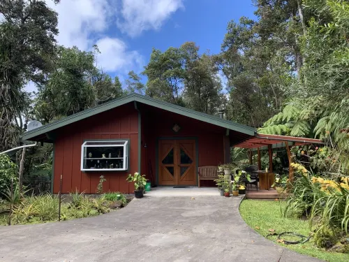 Craftsman Cottage on 6 forested acres