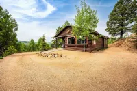 Breathtaking Pike's Peak View from Adorable Mountain Cabin