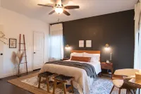 Beautiful Hill Country retreat in Dripping Springs Family Business Beer Company 주변 호텔
