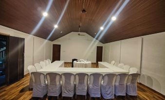 The Yellow Bamboo Resort & Spa