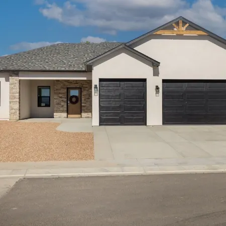 Modern Grand Junction Getaway Near Wineries, Hiking Trails and National Monument