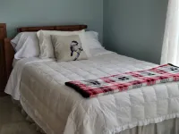 Amish Built 3-bed Farmhouse with high-end Modern upgrades.  5-min to Medina, NY.