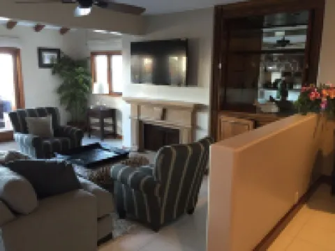 Spacious Hamilton Cove Condo With Golf Cart Included.