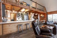 Mountain N' Shores Chalet Hotels in Juneau