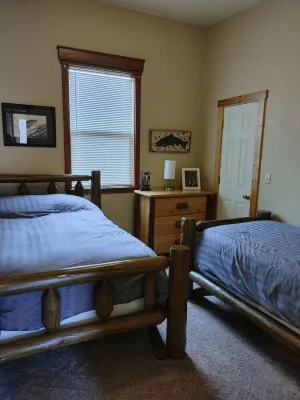 Welcome to Lenore Lodge, located along the wild & scenic Clearwater River.