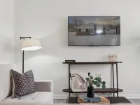 5 minutes from DTW! Hotels in Taylor