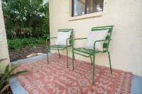 Private Tropical Beach Oasis - Aloe