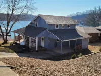 Bring your boat or jetskis and launch on site! Wood burning fireplace!