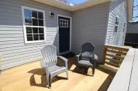 14 Tranquil Detached Duplex - 3 miles from DT GVL Hotel a Judson