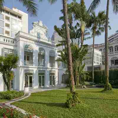Mandarin Oriental Bangkok Hotel Exterior