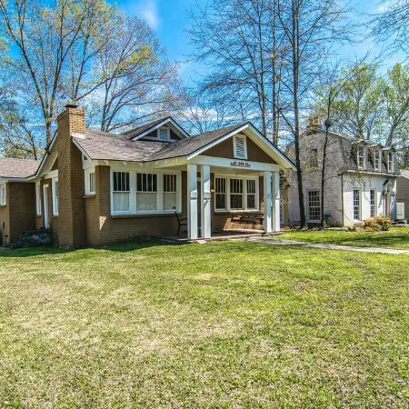 Belhaven Beauty 3Br/2BA Near Belhaven College & Med Center