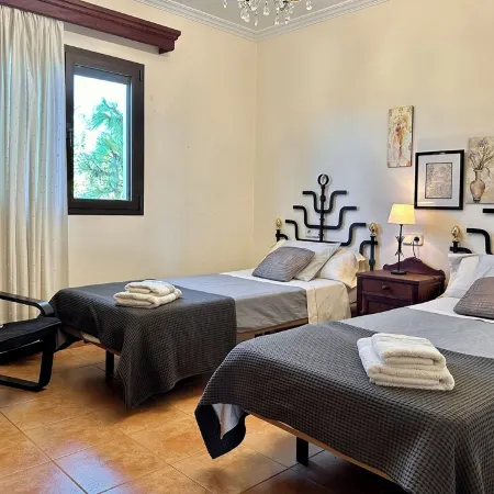 Detached Finca, Private Pool, Panoramic View, Terrace with Shadow, Internet,