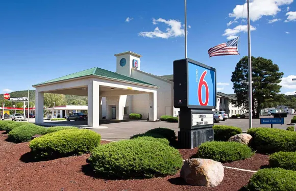 西威萊斯大峽谷6號汽車旅館