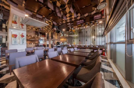 Aventree Hotel Busan Отели рядом с достопримечательностью «Намподон»