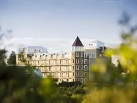 Deep Blue Hotel & Hot Springs