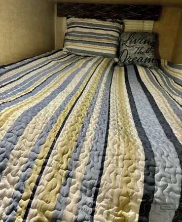 The Hideout - Charming  RV in Town, Minutes Away from Tarleton University