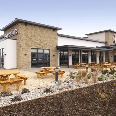 Premier Inn Bicester Hotels near Garth Park