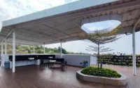 Nice and Cozy Studio at Amartha View Apartment Hotels in Ngaliyan