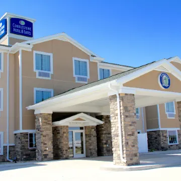Cobblestone Hotel & Suites - Devils Lake