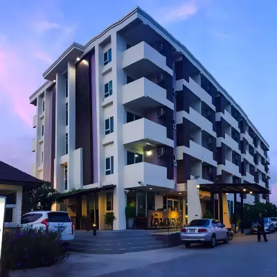 Home Place Lopburi Hotel Отели рядом с достопримечательностью «Пранг Сам Йот»