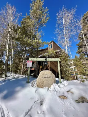 Cozy Mountain Condo Minutes from Keystone Resort with Pool & Hot Tub Hotels in West Keystone