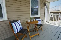 Comfy Beach Block Retreat w/ Balcony & Parking [1215-2]