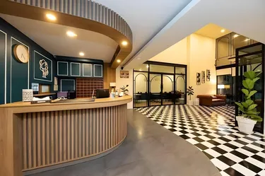 รูปภาพของโรงแรมต้นเงิน