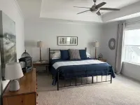 Downtown Villa - steps from the heart of Waxhaw