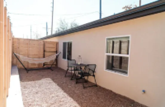 Come Relax in the Lofts at Arno! Unit B