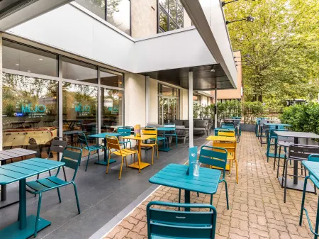 Ibis Styles Paris St-Denis Pleyel Отели рядом с достопримечательностью «Groupe AFNOR»