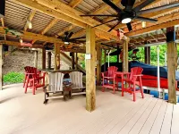 Shady Shoals - Lakefront; Quiet Cove; Huge Dock; Pool Table; Walk to State park 폴스타운 호텔