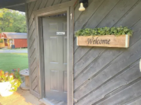 Glamping Family Cabin  - floating/fishing/golfing Illinois River near Tahlequah