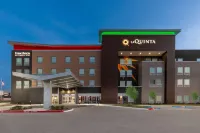 La Quinta Inn & Suites by Wyndham DeSoto Hotels near MIDWAY COMMONS