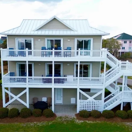 4Br3BA House at South Topsail Private Beach, Pool & Dock Access. Rent Friday-Fri
