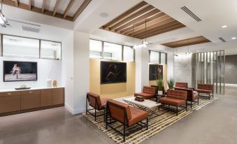 Holman Riverfront Park Hotel Salem,Tapestry Collection by Hilton