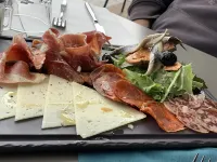 Familienurlaub, Haustiere, Sonne, Meer, Wandern, Radfahren