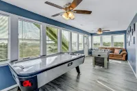 Corolla 4x4 house: Ocean views, Pool, Remodeled Master Bathroom, Wild Horses