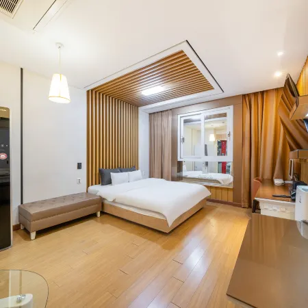 Urban Stay Hotel