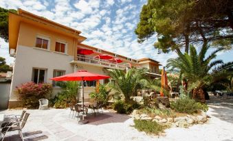 Logis Hotel Restaurant le Kalliste